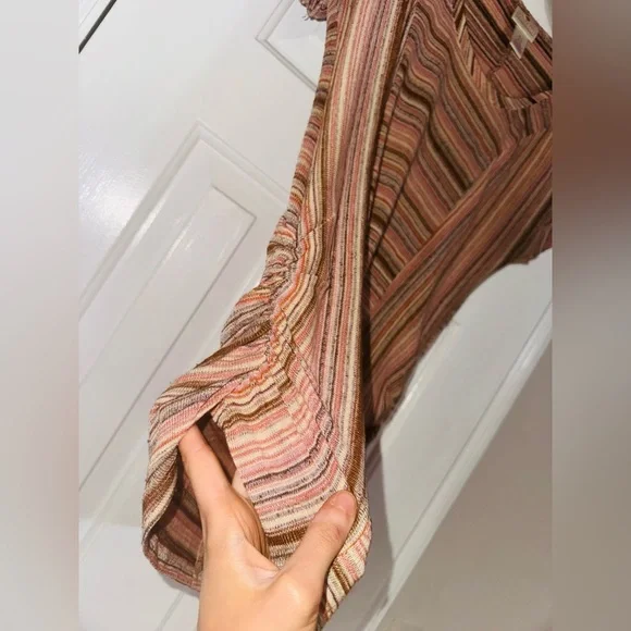 👑 SIZE MEDIUM Destination Maternity Multicolor Striped Short Sleeve Top - Picture 4 of 10